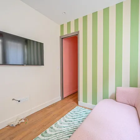 Moderne Centre 2 * Paris