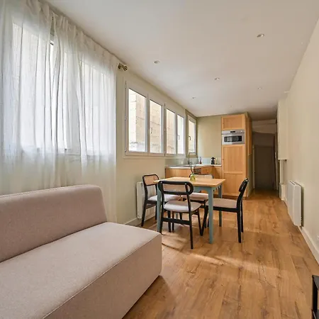 Moderne Centre 2 Paříž